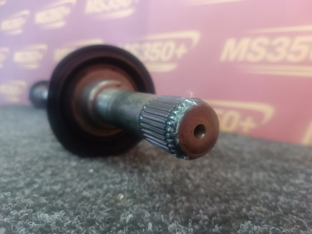 33208689580 BMW Полуось задняя правая купить в Винница