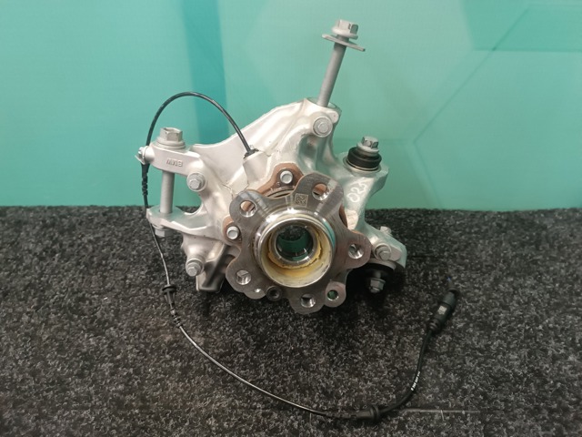 Цапфа поворотного кулака 33306871027 BMW
