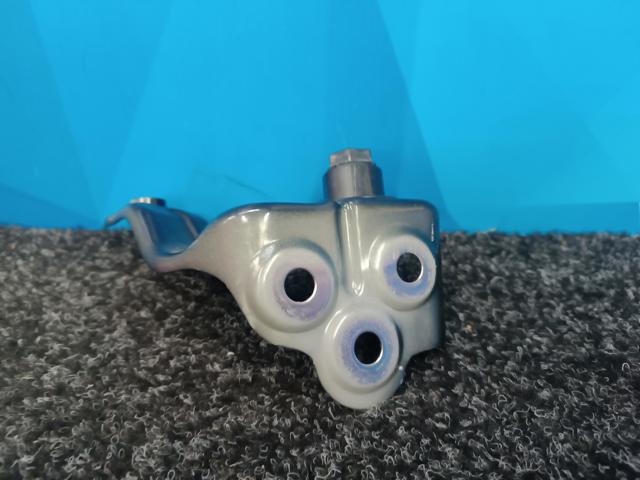 41007492365 Кронштейн крепления крыла  переднего левого верхний купить Киев