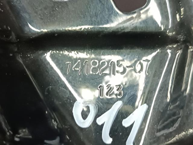 BMW 41007492365 Кронштейн крепления крыла  переднего левого верхний в наличии Украина