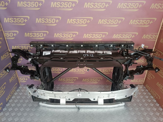 Усилитель переднего бампера  51117421884 BMW