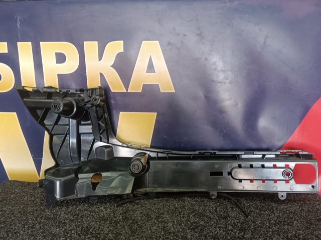 BMW 51129451154 Кронштейн бампера заднего правый в наличии Житомир