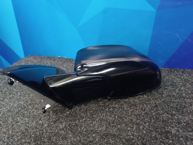 51165A30B81 BMW купить в Павлоград