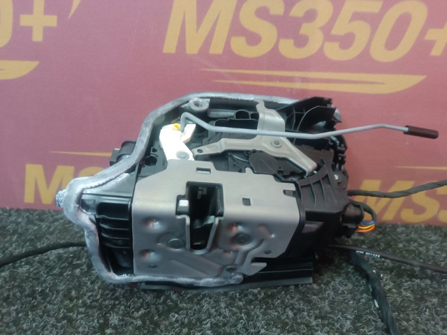 51217444677 BMW Трос (тяга) открывания замка двери передней левой купить в Ирпень