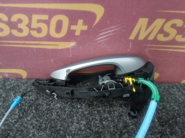 BMW 51219881773 Держатель наружной ручки двери передней левой в наличии Украина