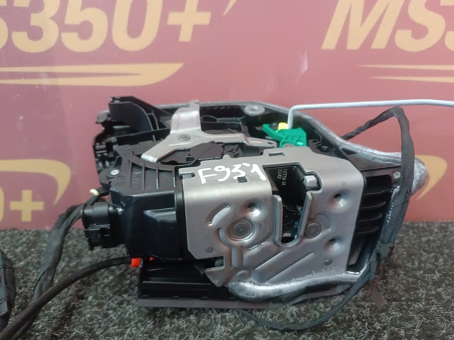 51227477704 BMW Замок двери задней правой купить в Чернигов