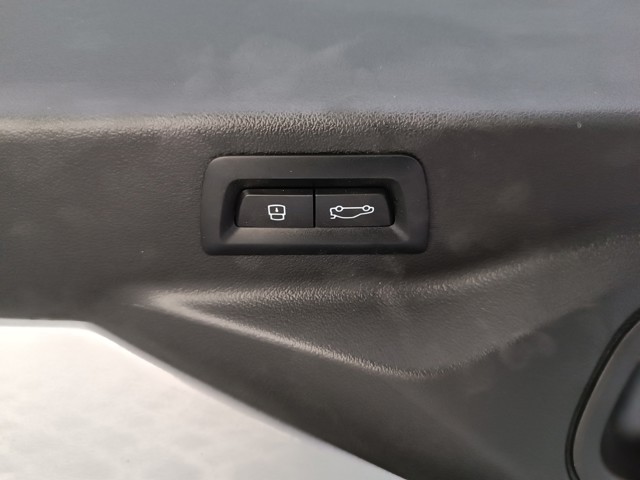 Стекло третьей/пятой двери 51317442621 BMW