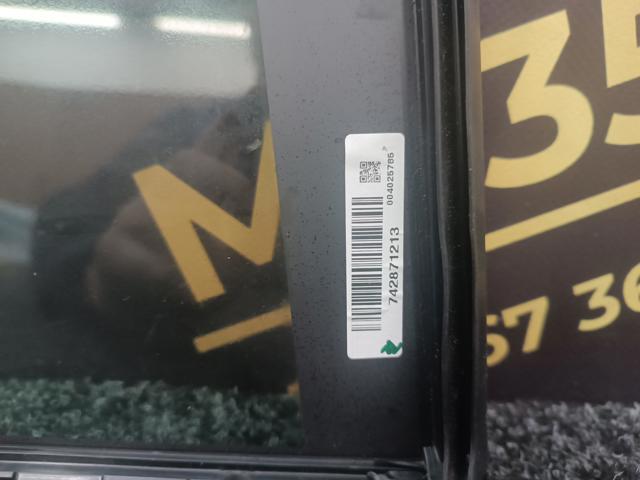 BMW 51357428712 Стекло-форточка двери задней правой в наличии Черновцы