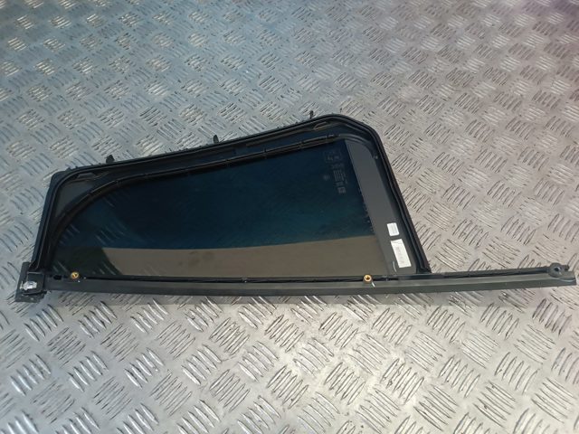 51357444114 BMW Стекло-форточка двери задней правой купить в Черновцы