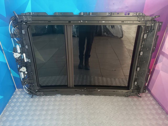 54109466703 BMW Крышка люка крыши передняя купить в Николаев