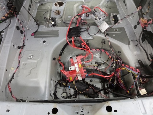 BMW 61112210017 в наличии Украина