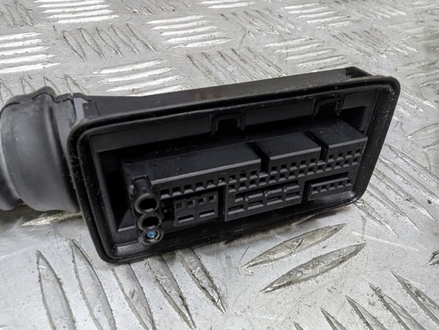 BMW 61115A76D77 в наличии Киев