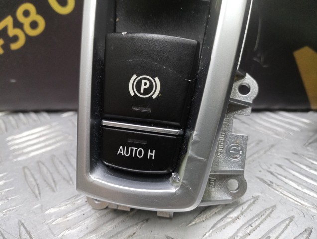 61319877889 BMW Клавиша электромеханического стояночного тормоза купить в Винница