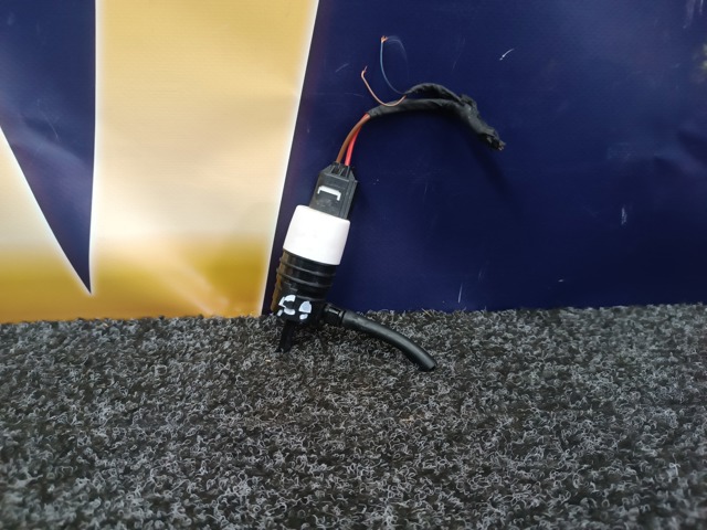 Двигатель омывателя лобового стекла 67128736998 BMW