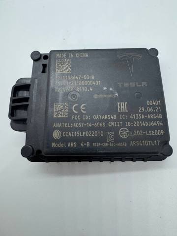 Радарный датчик дистанции 110864700D TESLA