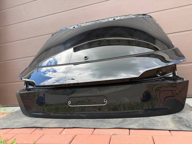 VAG 4KE827025B Дверь задняя (багажная 3/5-я (ляда) в наличии Одесса