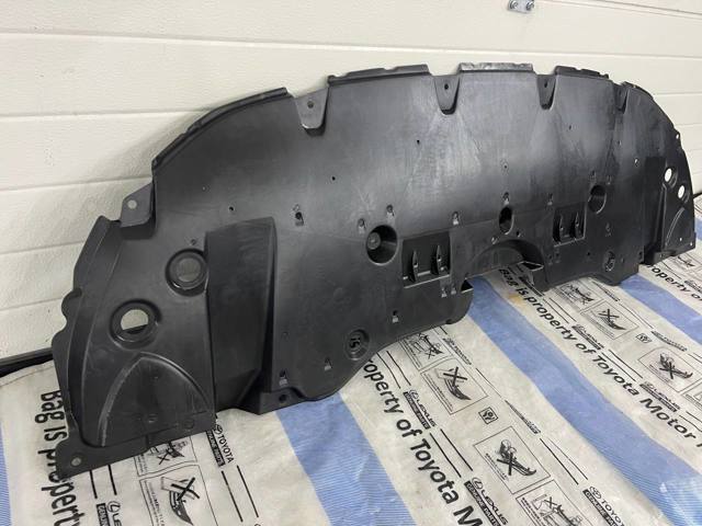 TOYOTA 5144133221 Защита бампера переднего в наличии Ровно