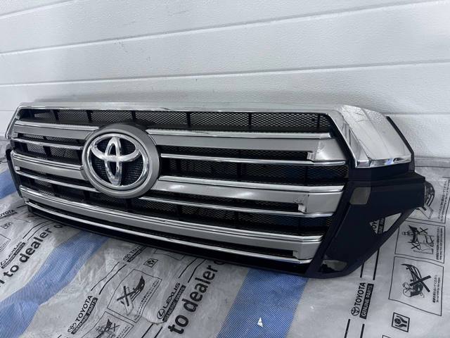 5310160D20 TOYOTA Решетка радиатора купить в Ровно