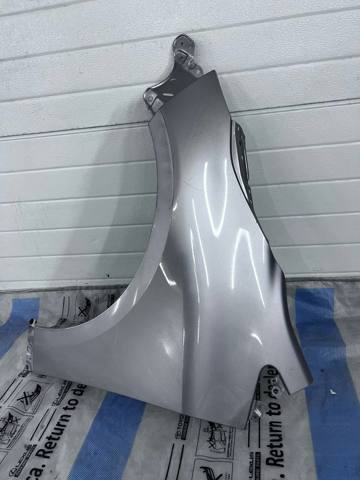 Крыло левое 5380202280 TOYOTA