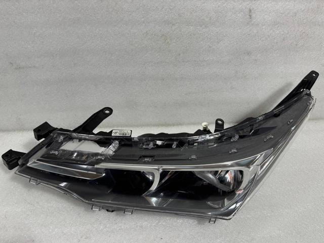Фара левая передняя 8115002L50 TOYOTA