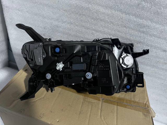 8118560Q51 TOYOTA купить в Черновцы
