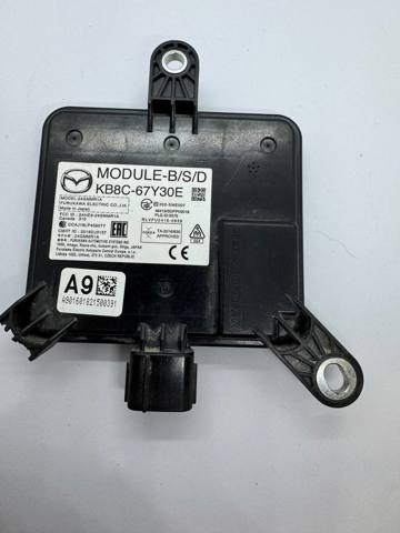 Датчик контроля мертвой зоны, задний KB8C67Y30E MAZDA