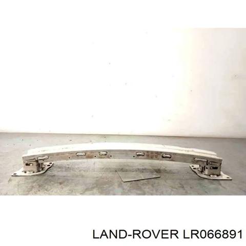 Шина бампера заднего LR066891 LAND ROVER