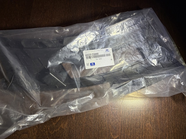 Крепление бампера 86525CG000 HYUNDAI