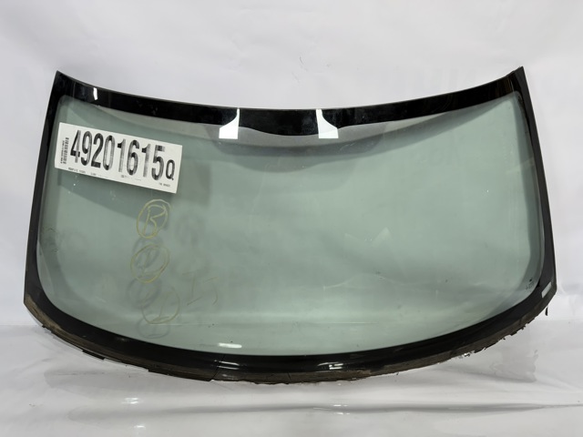 Стекло лобовое 51312753978 BMW