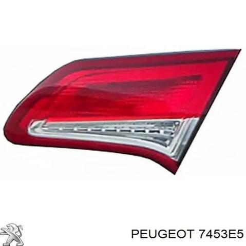 Фара задняя правая внутренняя 7453E5 PEUGEOT