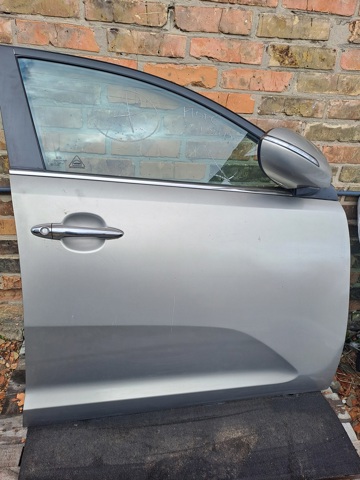 Пассажирская передняя дверь 760043W000 HYUNDAI
