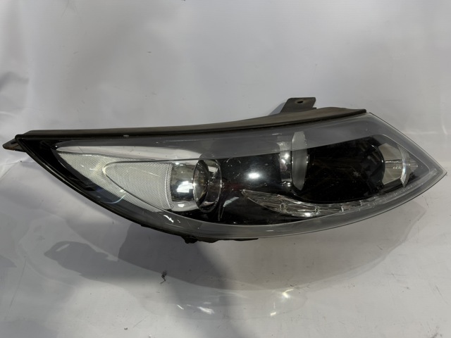Основная фара - вставка 921023U270 HYUNDAI