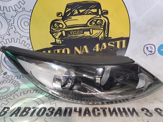 Фара правая 921023U290 HYUNDAI