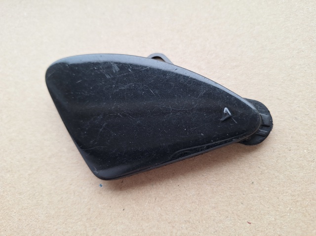 BMW 51117301914 Заглушка бампера буксировочного крюка передняя в наличии Запорожье