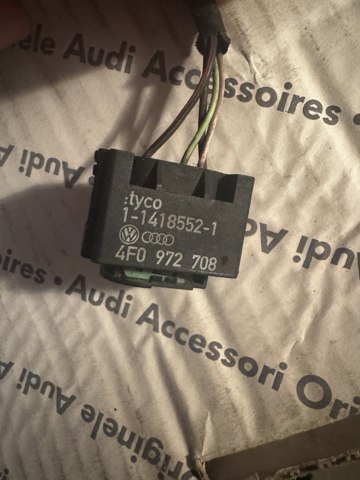 4F0972708 VAG Разъем (фишка) датчика парковки купить в Каменское
