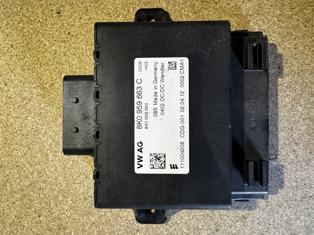 Стабилизатор напряжения 8K0959663C VAG