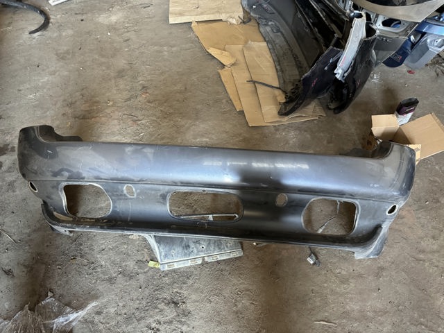 Бампер задний 8402324 BMW