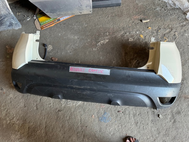 Клык заднего бампера левый 850173592R RENAULT