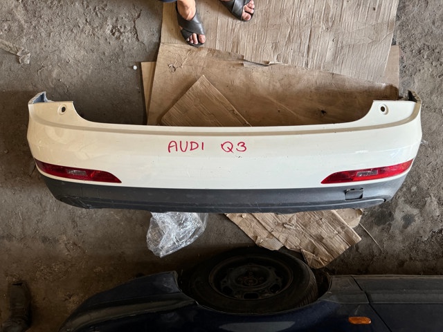 Бампер задний 8U0807385A VAG