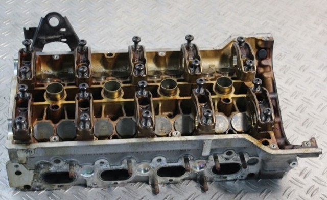 ГБЦ мотора A1110163301 MERCEDES