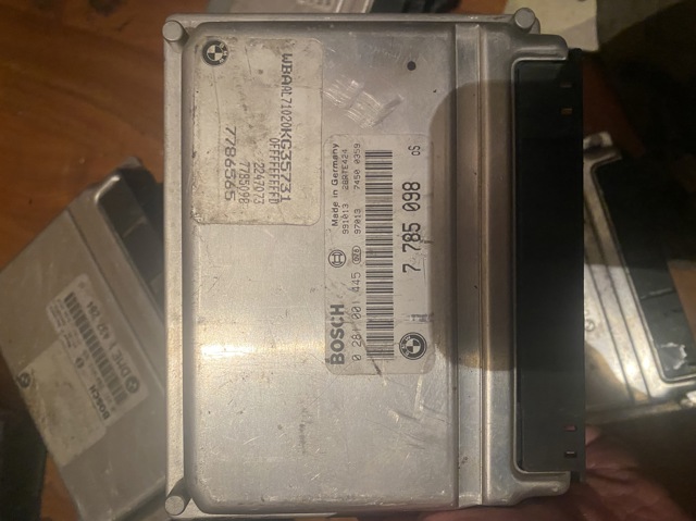 ЭБУ двигателем 0281001445 BMW