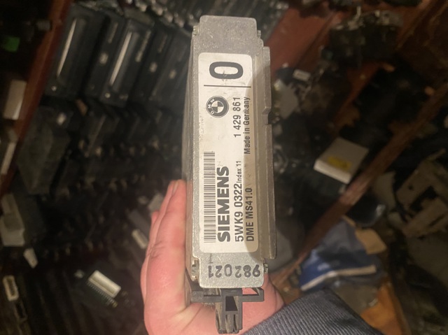 Мозги двигателя 1429861 BMW