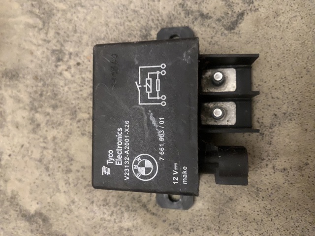 Реле поворотников 7661503 BMW