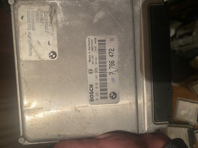 ЭБУ двигателем 7786472 BMW