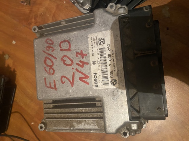Электронный блок управления двигателем 7809000 BMW