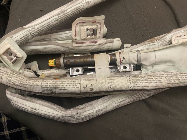 Подушка безопасности, сбоку правая A2128604202 MERCEDES