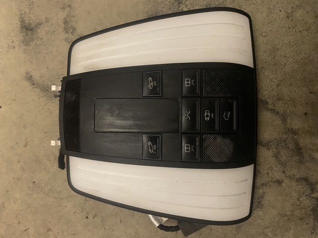 Плафон освещения кабины A2129067902 MERCEDES