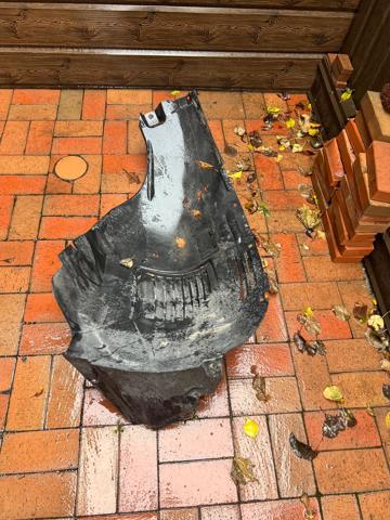 A1676901508 Подкрылок передний левый купить Житомир