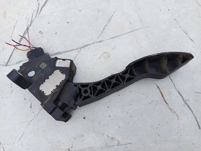 Педаль акселератора 7811002020 TOYOTA