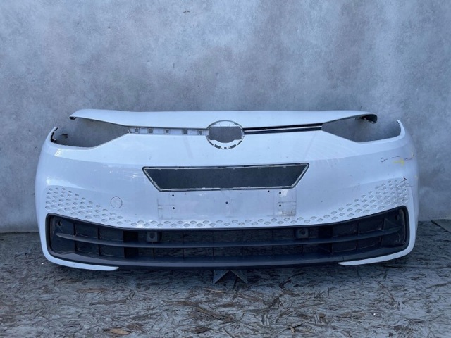 Кожух бампера переднего 10A807217 VAG
